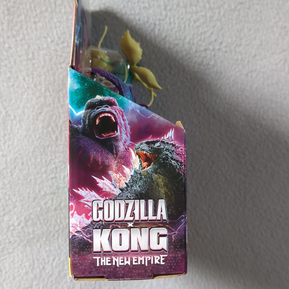 Playmates Godzilla x Kong The New Empire Tiamat Monsterverse Action Figure - Picture 4 of 10